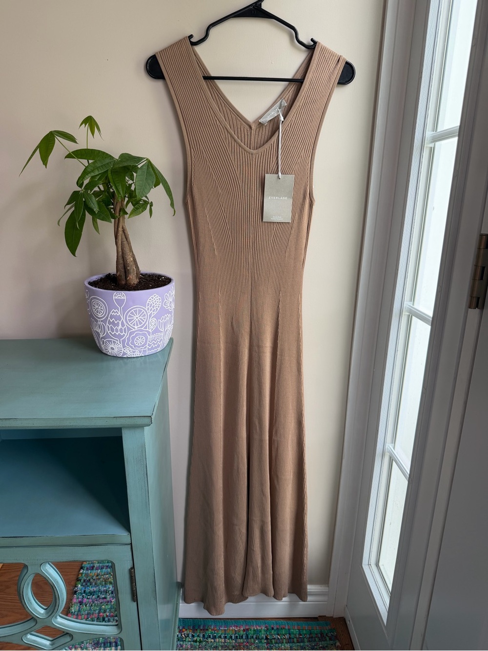 Everlane Ribbed V‑Neck Maxi Dress in Taupe